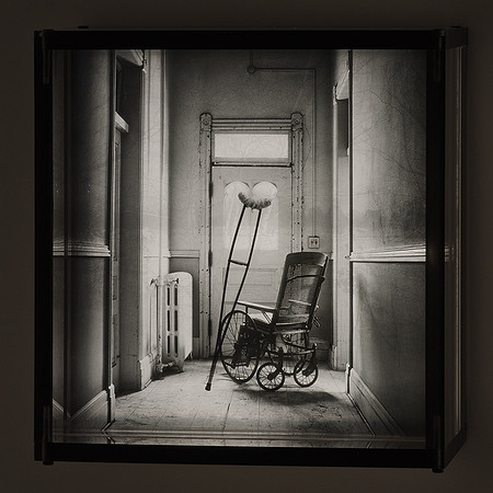 Crutch and Wheelchair,2000,1-20